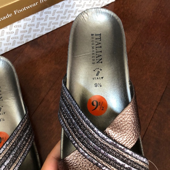 Italian Shoemakets Pewter Sandals - Picture 3 of 3